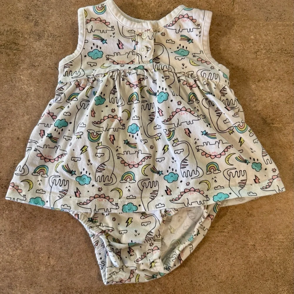Carter's Adorable Baby Onesie Dress with Fun Dinosaur Pattern Size 9M Summer